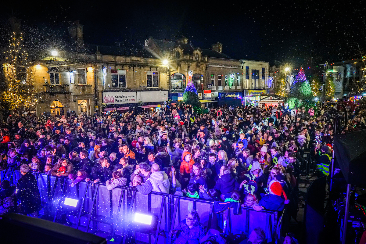 Thousands enjoy Burnley’s Christmas Lights SwitchOn Marketing Lancashire